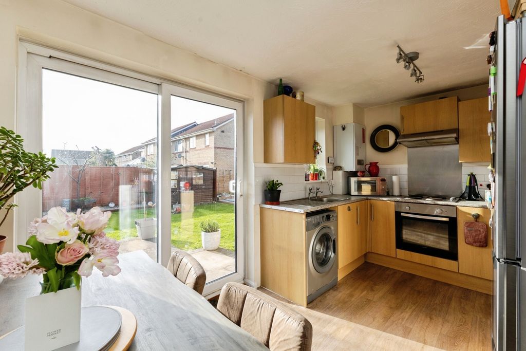 Property photo 2 of 15 Pbox-Img.Jpg