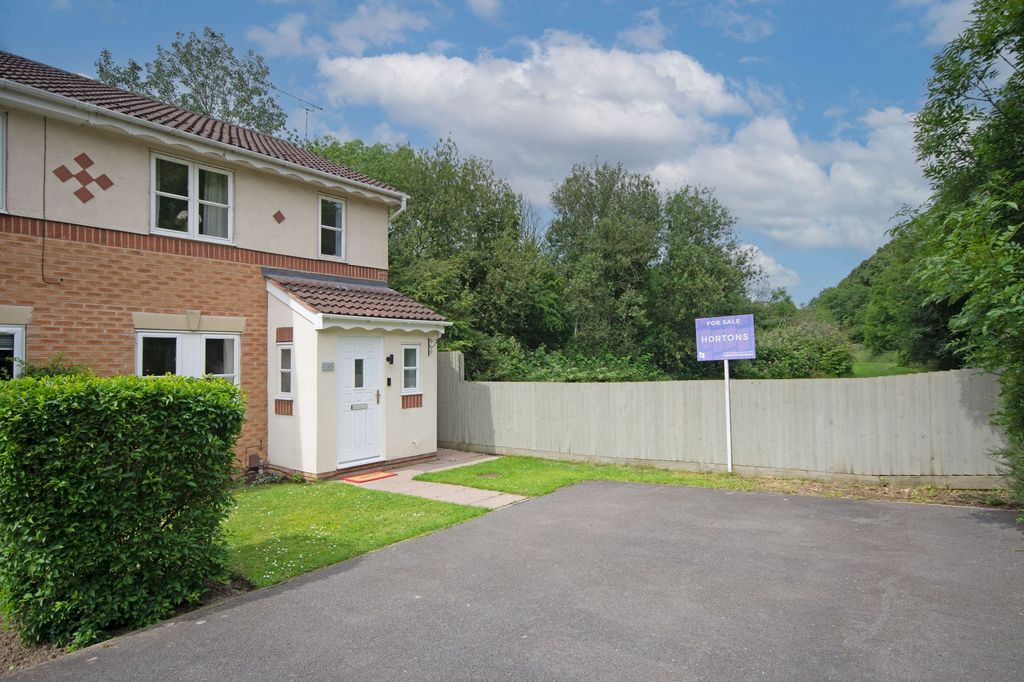 Property photo 1 of 27