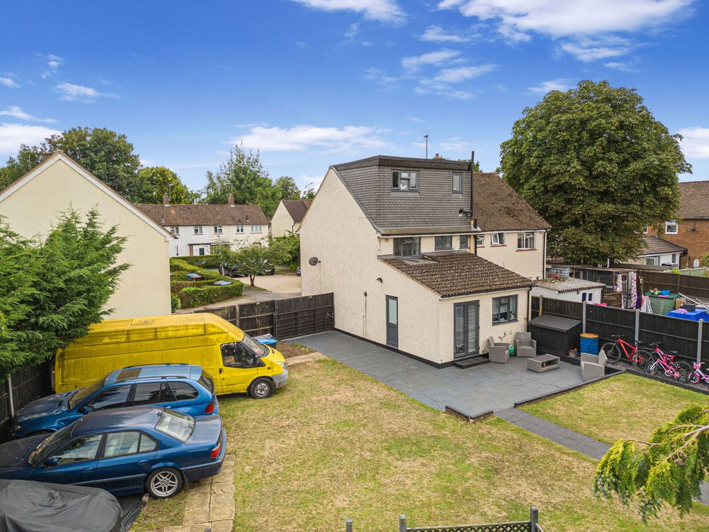 Property photo 2 of 35