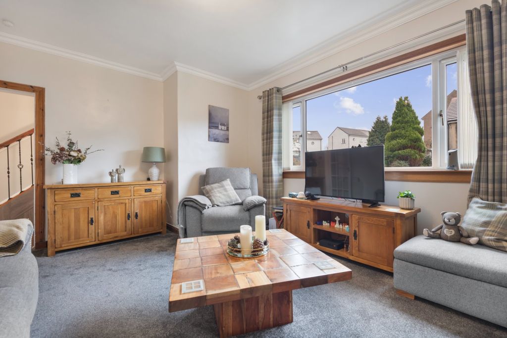 Property photo 3 of 24 Picture No. 11