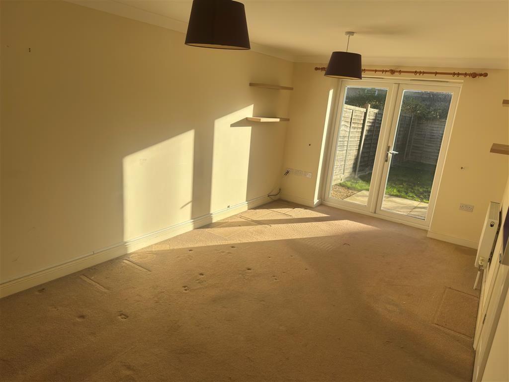 Property photo 3 of 9 Living Room