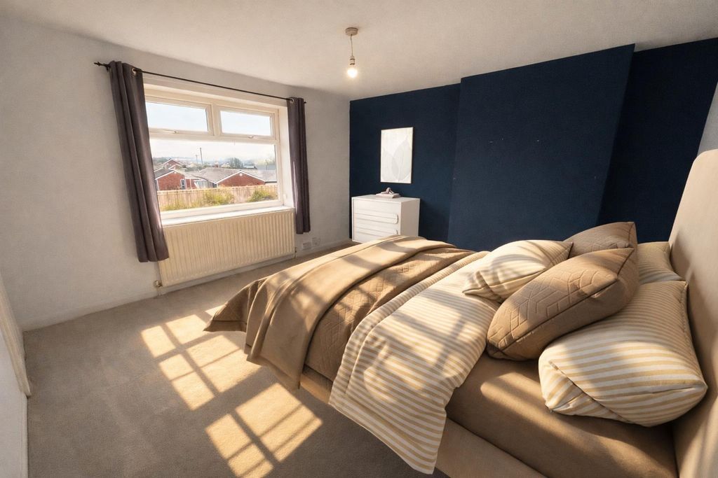 Property photo 3 of 6 6 Victoria Terrace 3.Png