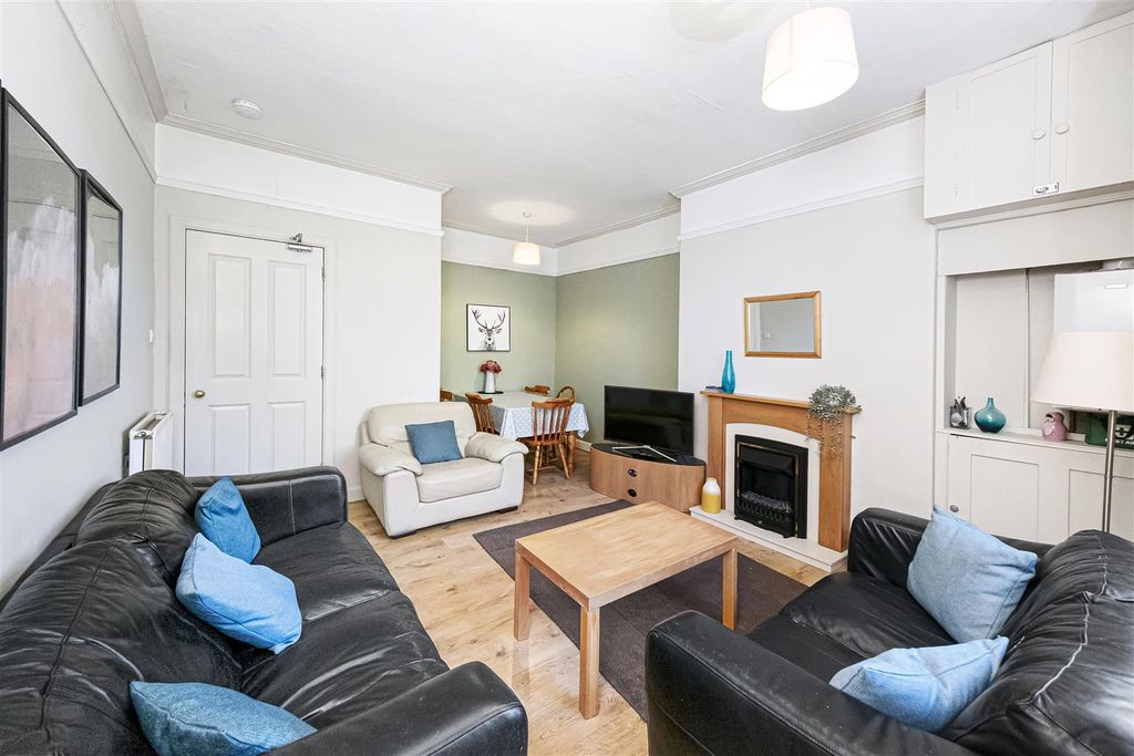 Property photo 3 of 26