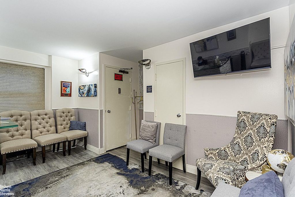 Property photo 3 of 8 <Alttext/>