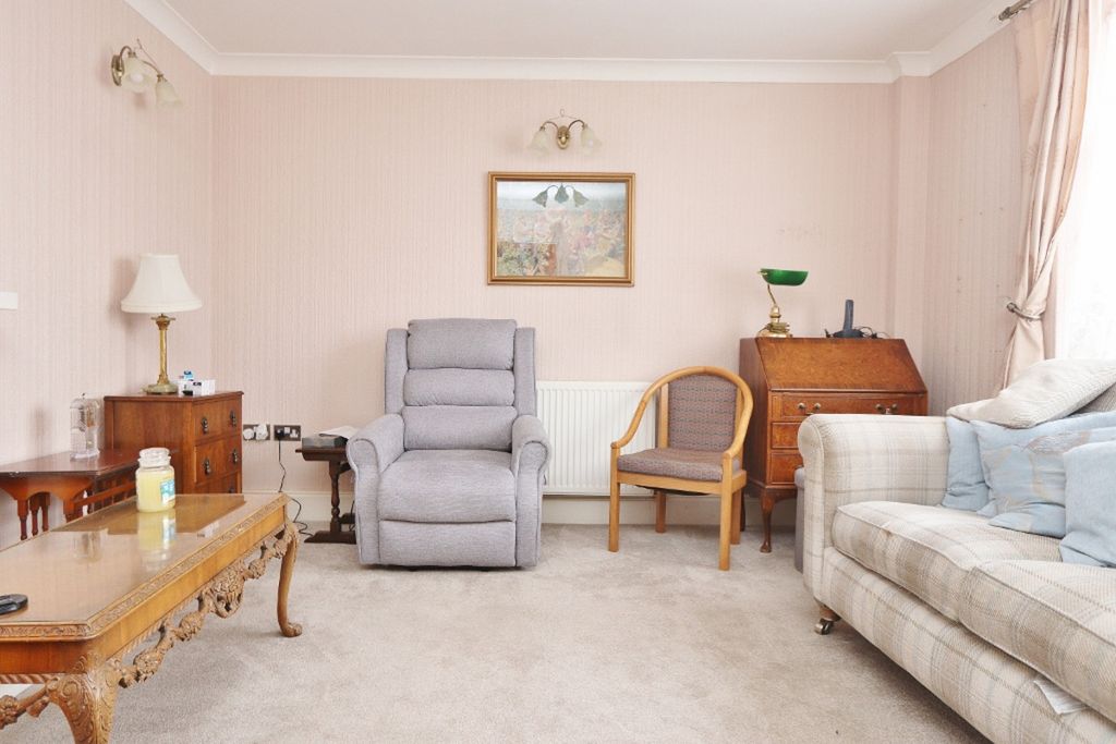 Property photo 3 of 11