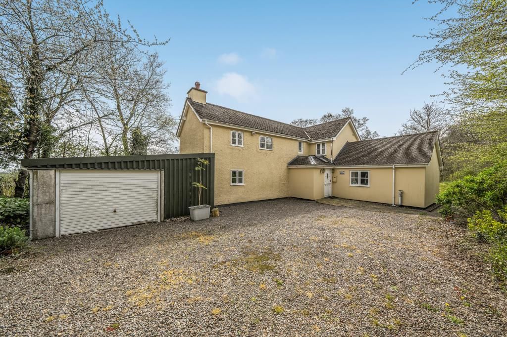 Property photo 2 of 20 Front Aspect