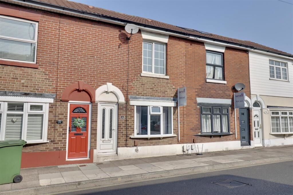 Property photo 1 of 17
