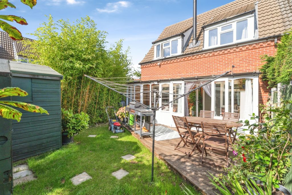 Property photo 1 of 28
