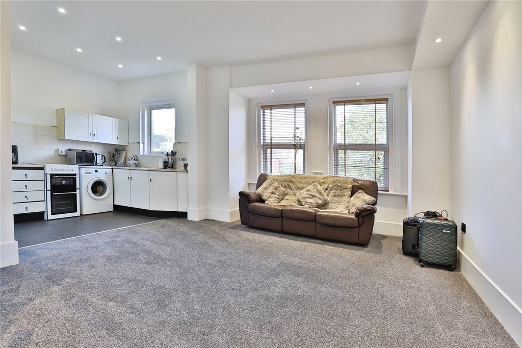 Property photo 1 of 11 Picture No. 19