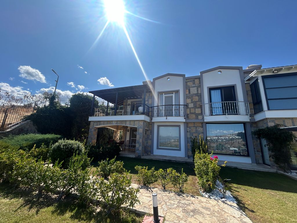 Property photo 2 of 26 A Sea View Duplex Villa In Bodrum For Sale - Villa With Private Garden