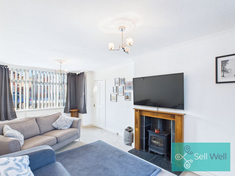 Property photo 2 of 23 Lounge