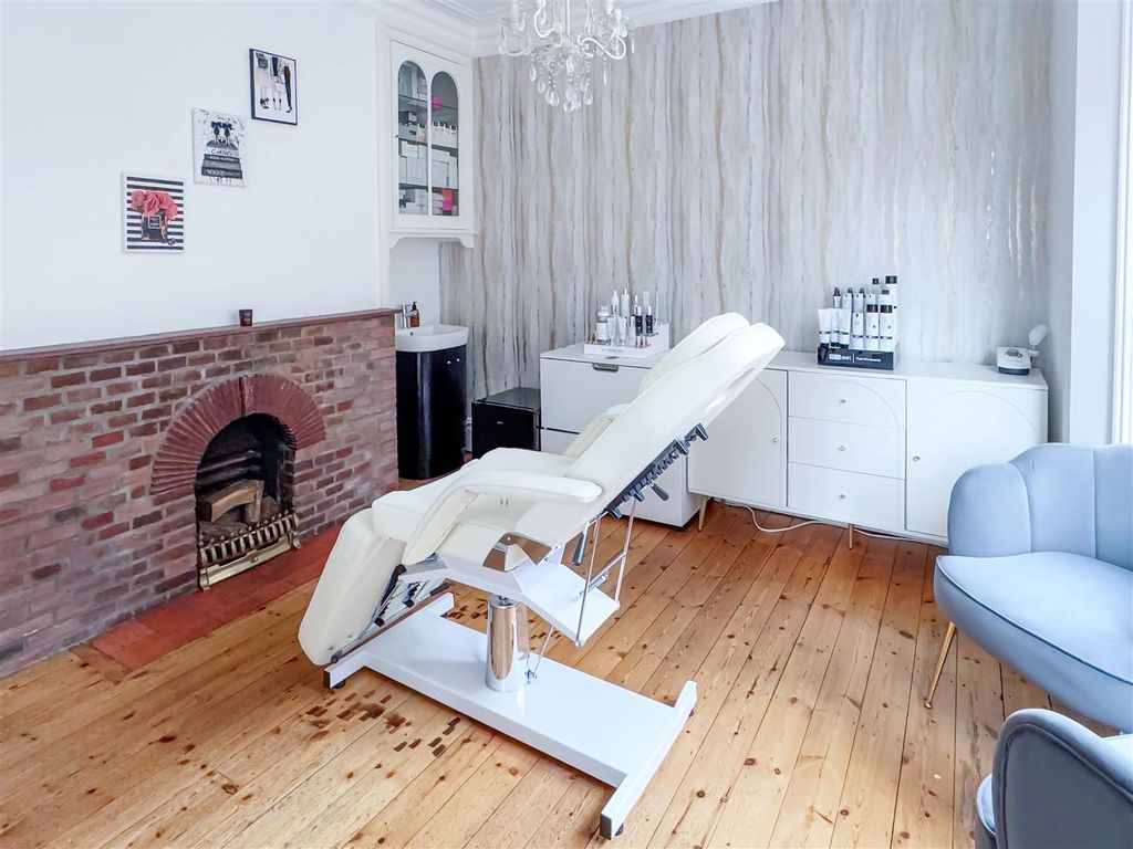 Additional image 10 of 6 bed semi-detached house for saleEast Ham Road, Littlehampton BN17
