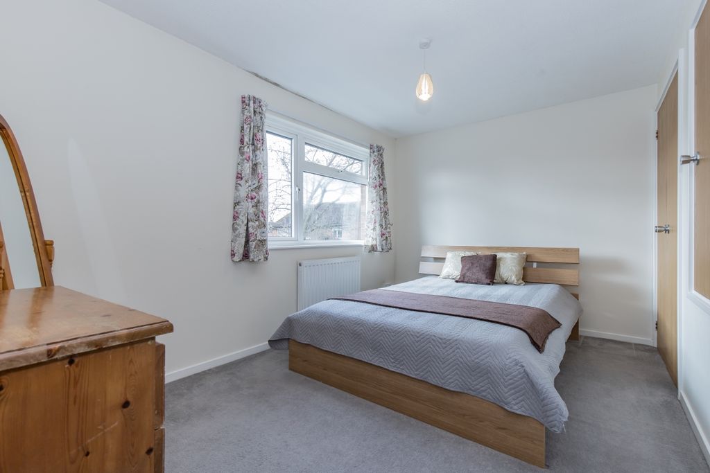 Property photo 2 of 6 87132