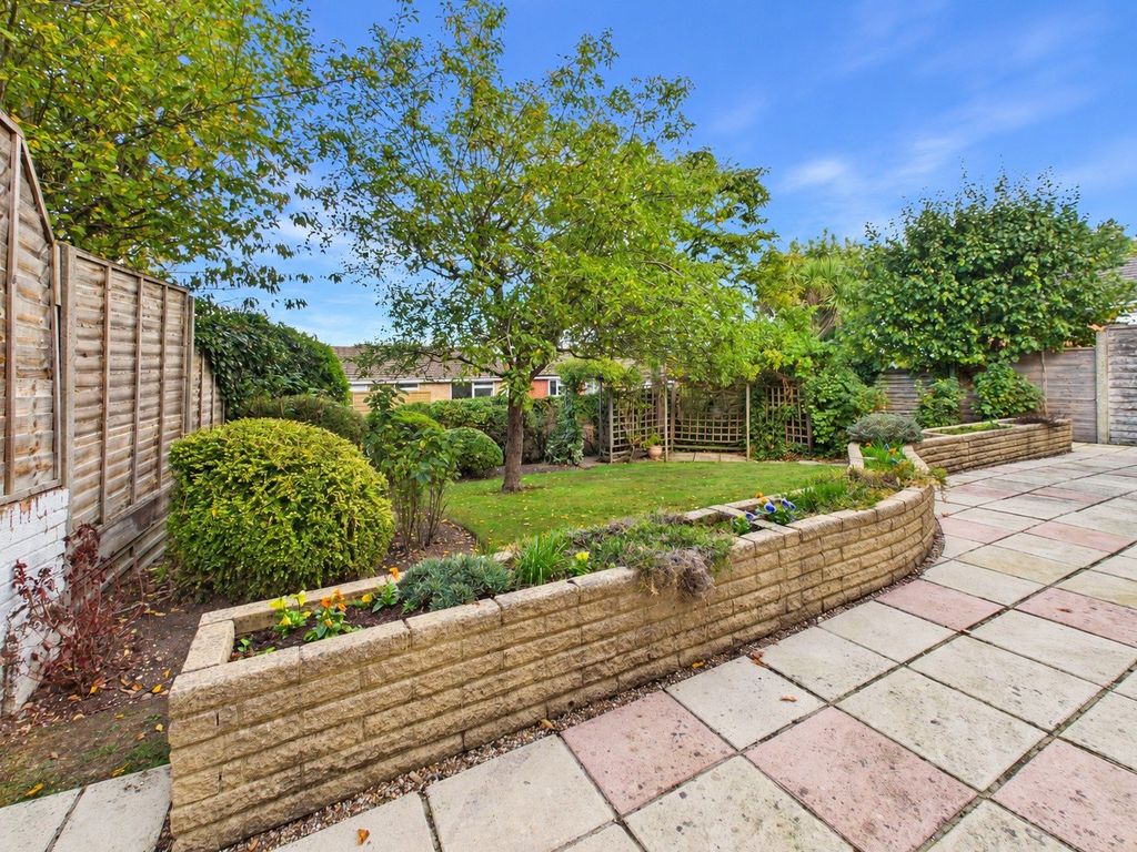Property photo 2 of 18 Garden