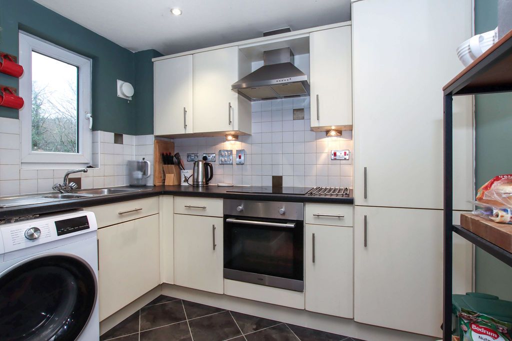 Property photo 2 of 10 Photo 9