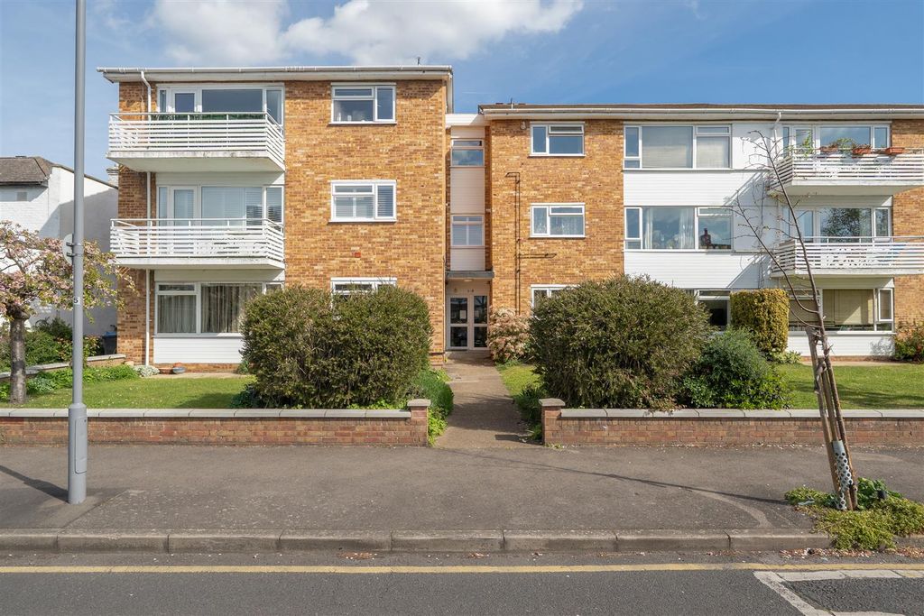 Property photo 1 of 13 1437063-24-69De349Da4Ad4.Jpg