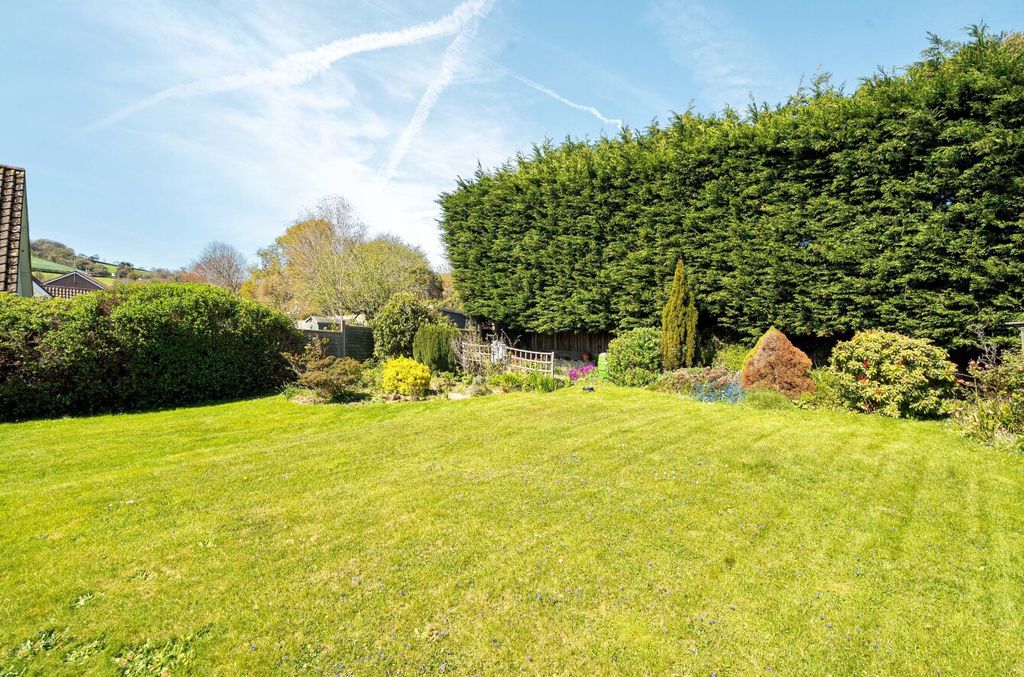Property photo 2 of 22 1438370-19-69d532...