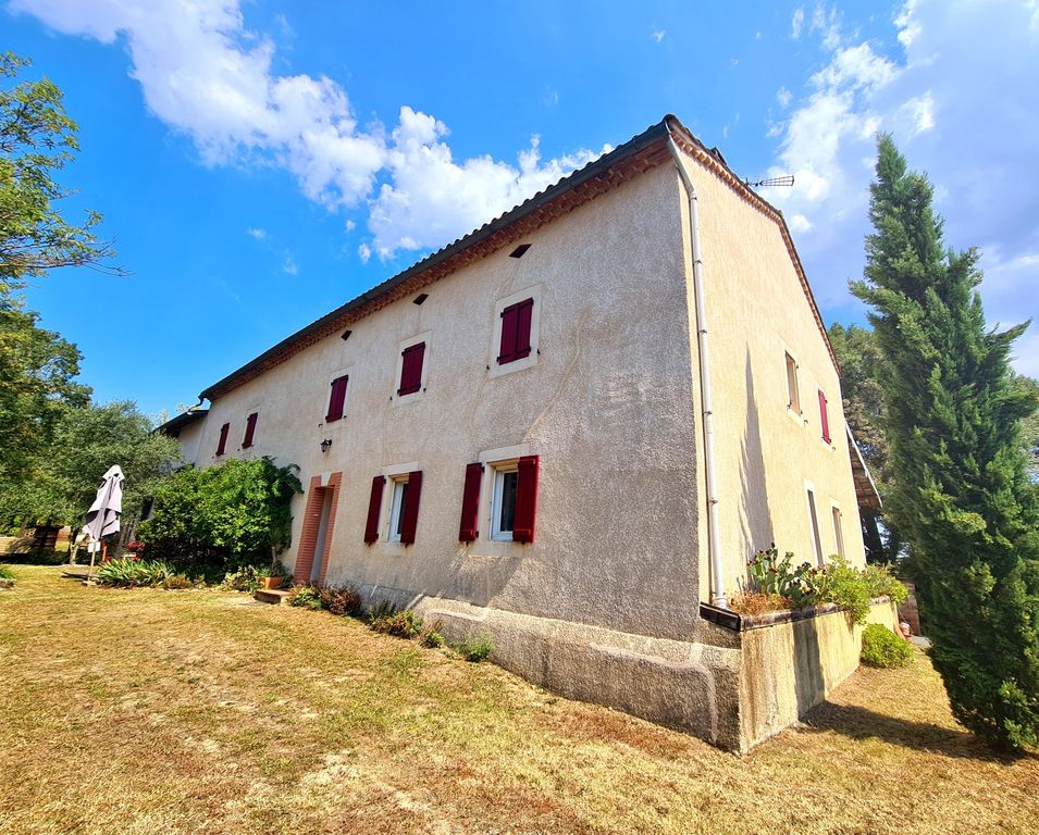 Property photo 1 of 29