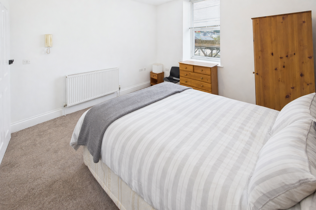 Property photo 2 of 11 Bedroom