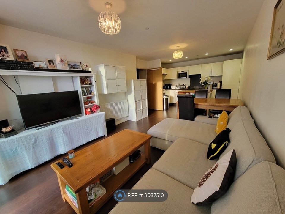 Property photo 2 of 11 Open Plan Lounge / Kitchen