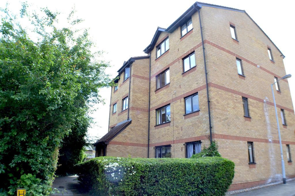 Property photo 1 of 6