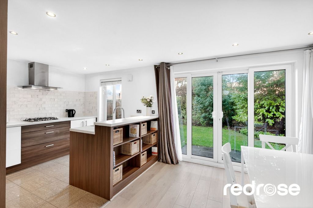 Property photo 3 of 28 Web_36 Dorset Dr - Photos-19