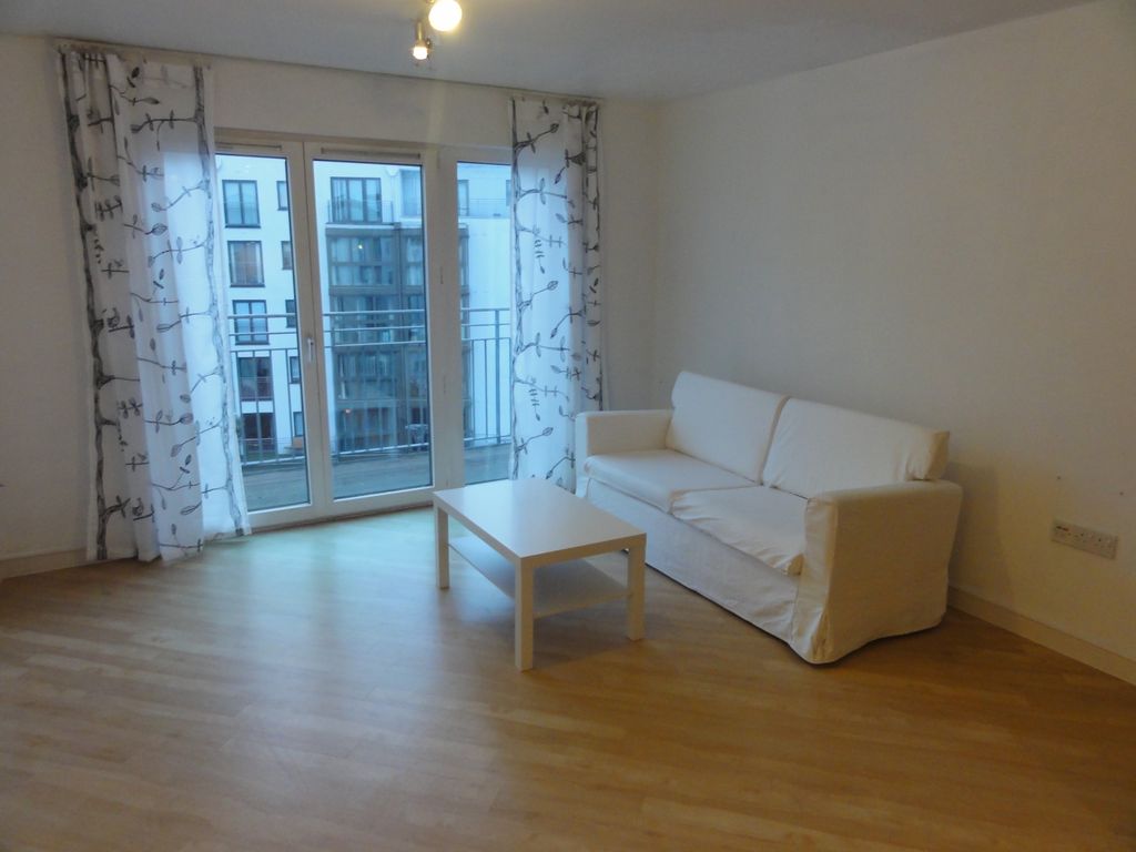 Property photo 1 of 6 Photo 01