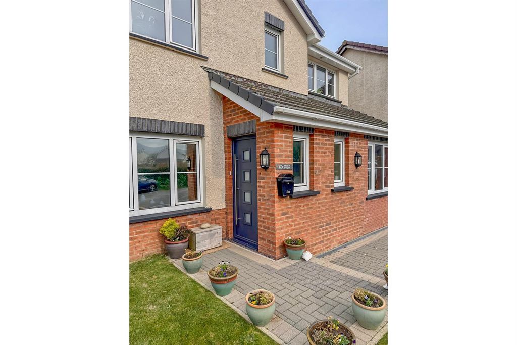 Property photo 2 of 34 60 Broogh Wyllin (35).Jpg