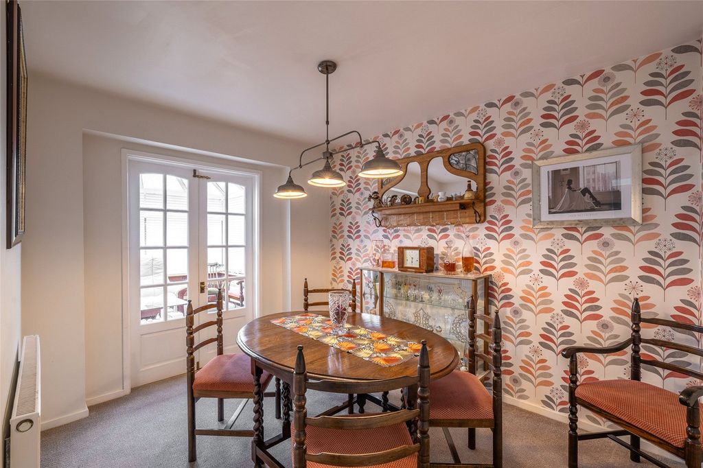 Property photo 3 of 41 Picture No. 23