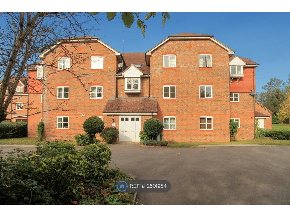 Property photo 1 of 15 Royal Huts Avenue 2