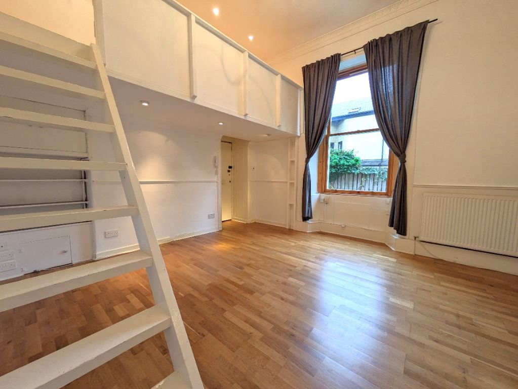 Property photo 2 of 17 Photo 2