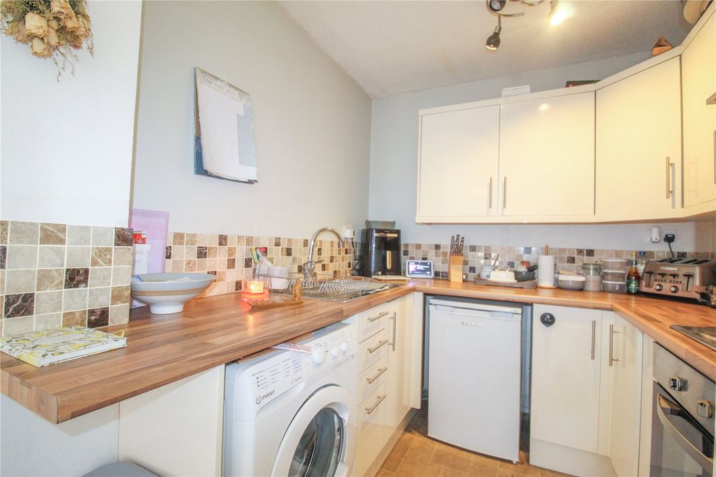Property photo 2 of 9 Picture No. 04
