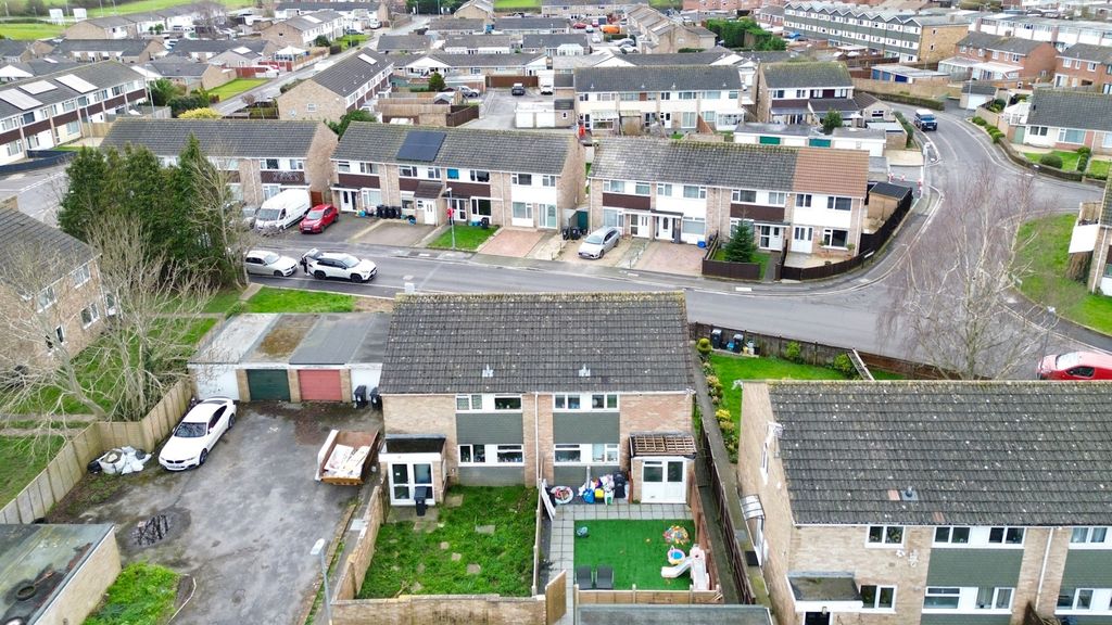 Property photo 2 of 11 4933544