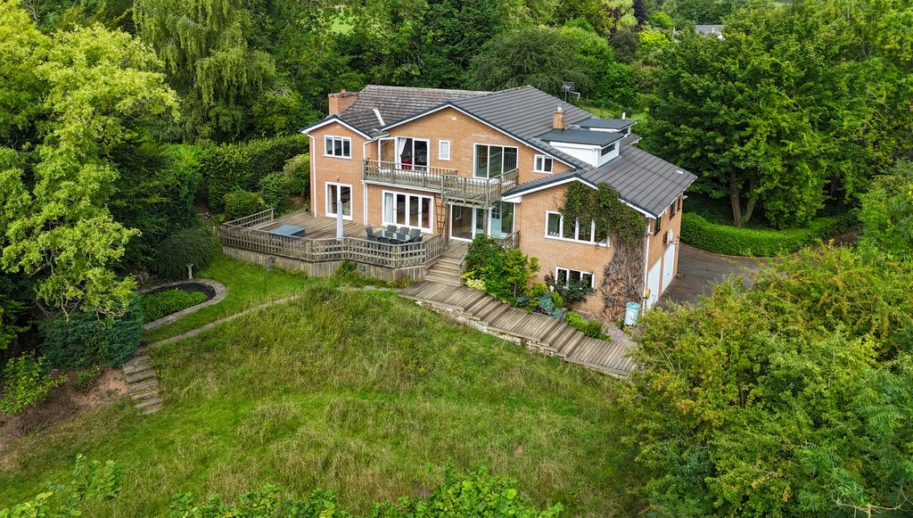 Property photo 1 of 45