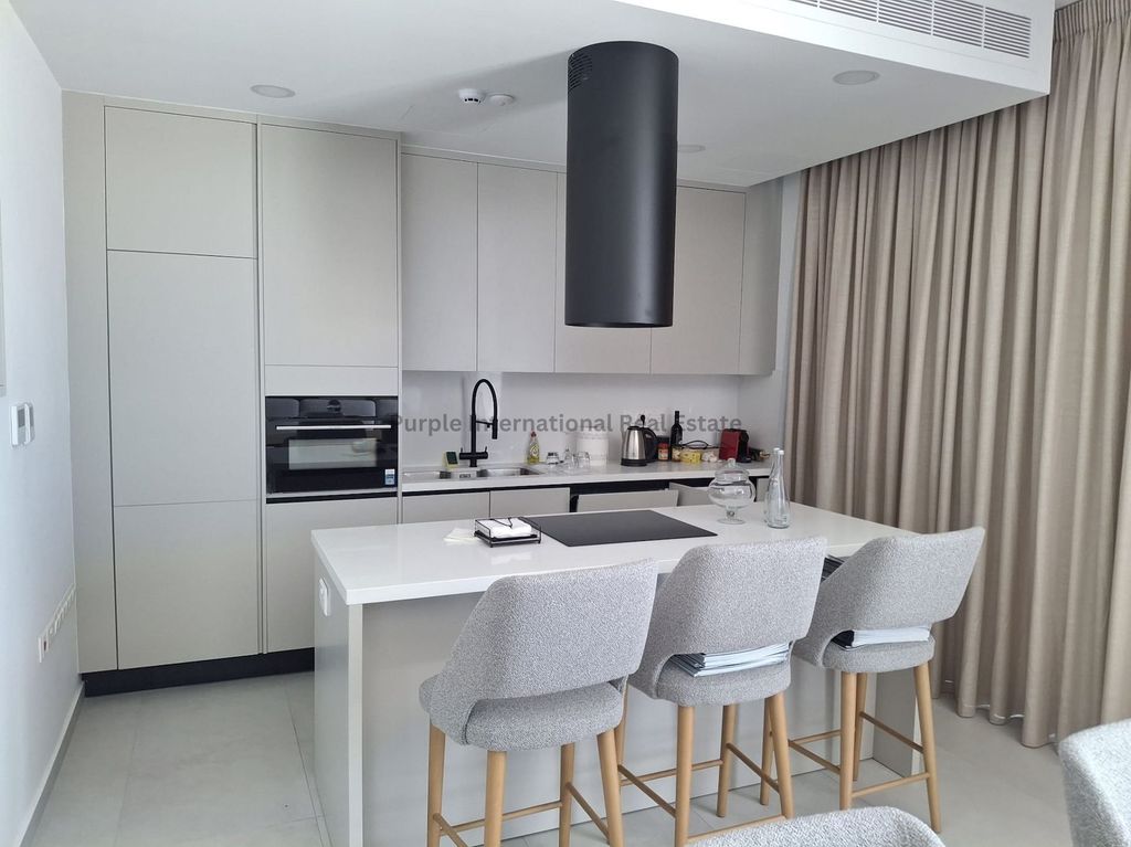 Property photo 3 of 25