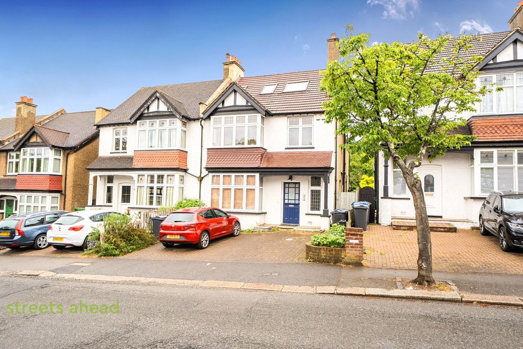 Property photo 1 of 9 Picture No. 16