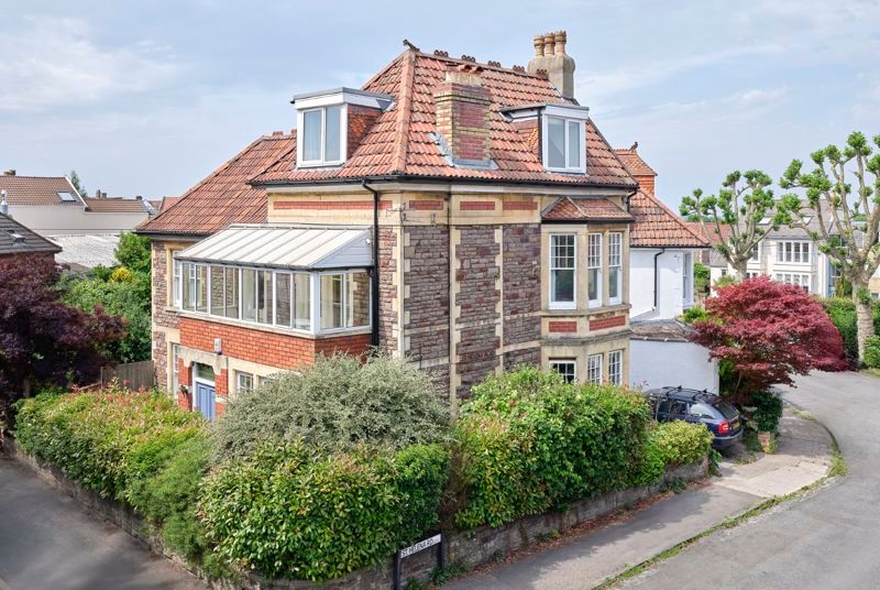 Property photo 1 of 16 External