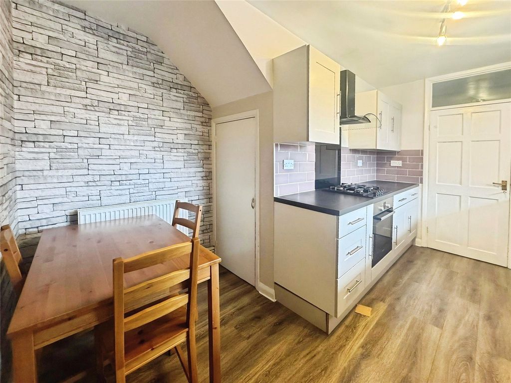 Property photo 3 of 12 Picture No. 19