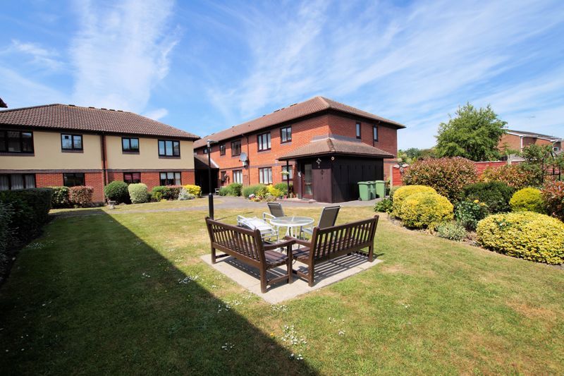 Property photo 1 of 14 General View