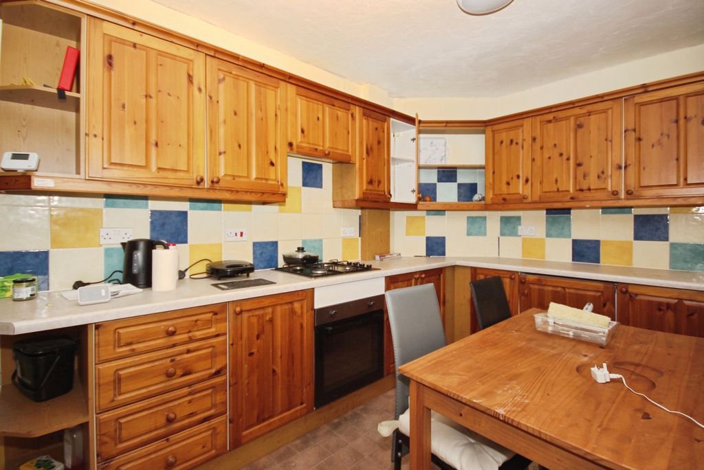 Property photo 3 of 17 Pbox-Img.Jpg