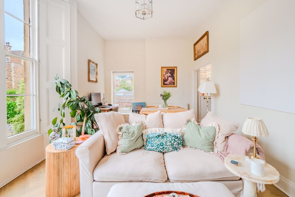 Property photo 3 of 16 Photo 10