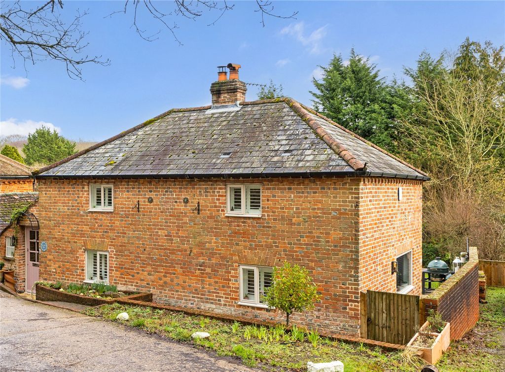 Property photo 1 of 31 Zin Zan Place