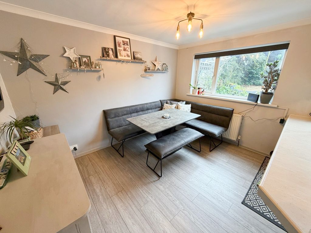 Property photo 3 of 19 Breakfast Area