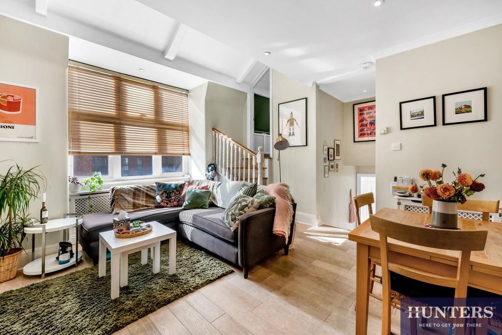 Property photo 3 of 9 Reception Reverse