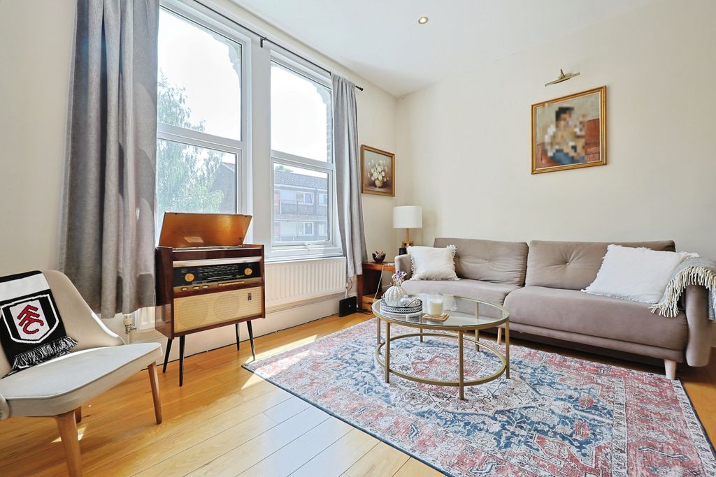 Property photo 2 of 19