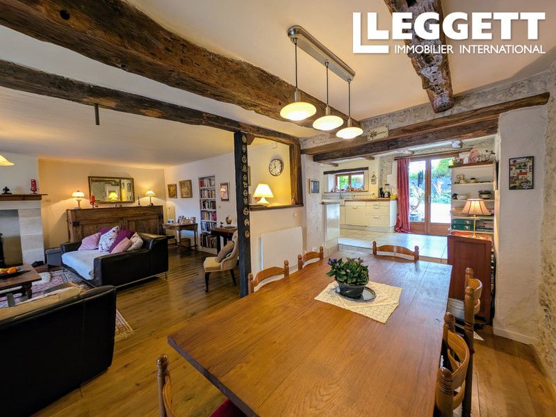 Property photo 2 of 10