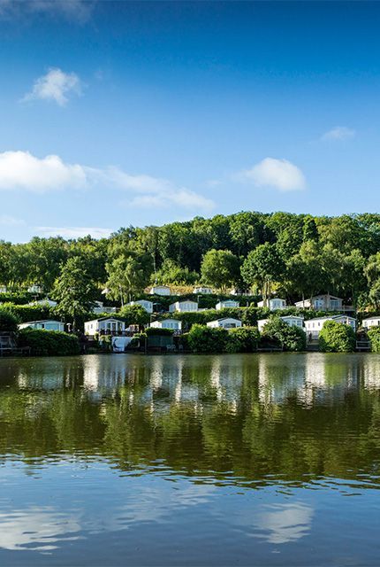 Property photo 3 of 17 Coghurst Hall Mobile Hero Banner 430x640