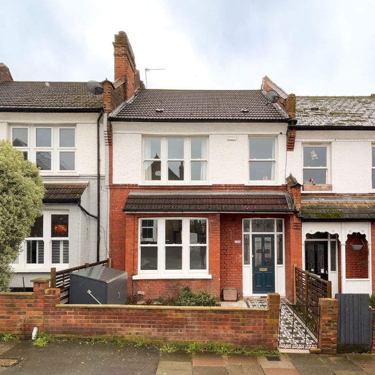 Property photo 2 of 19