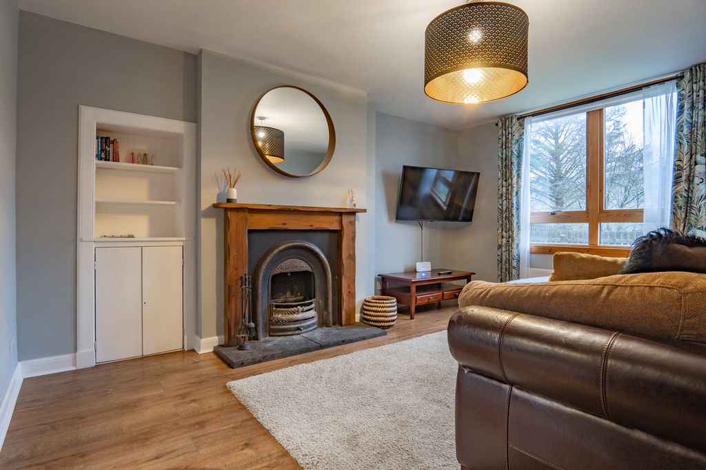 Property photo 3 of 29