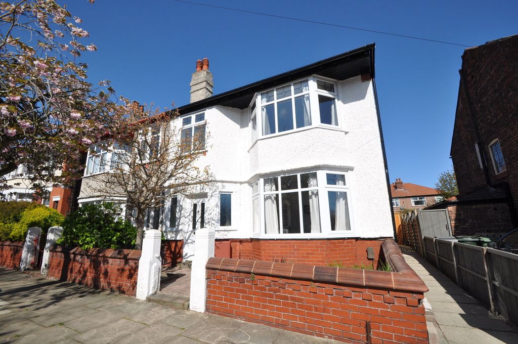 Property photo 1 of 41